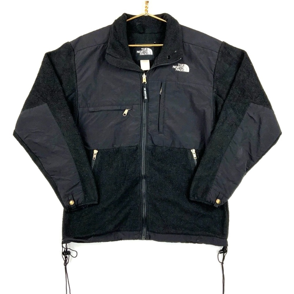 GRANDMA SUE'S BASEMENT
The North Face Polartec Fleece Jacke